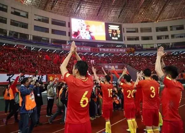 意大利国家队迎战强敌，备战世界杯战役