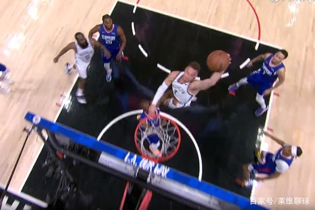 关于焦点大战：排球上演巅峰碰撞的信息