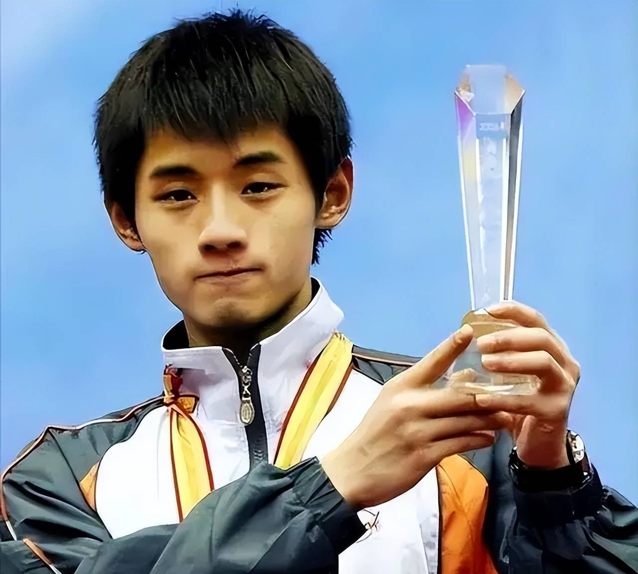 英国乒乓球队力克法国乒乓球队，张继科高光表现的简单介绍