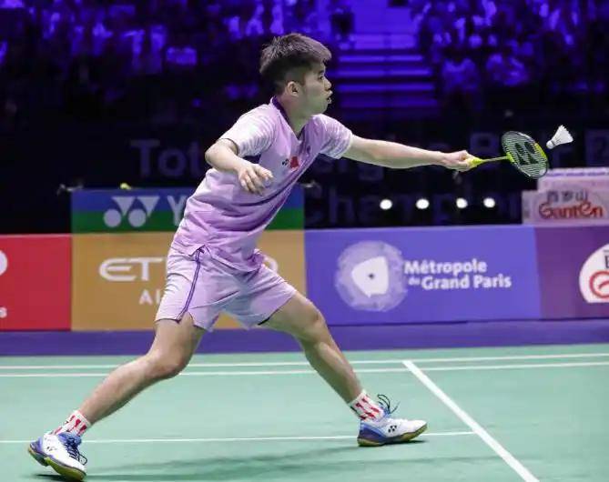 日本羽毛球队横扫韩国羽毛球队，林丹制霸全场