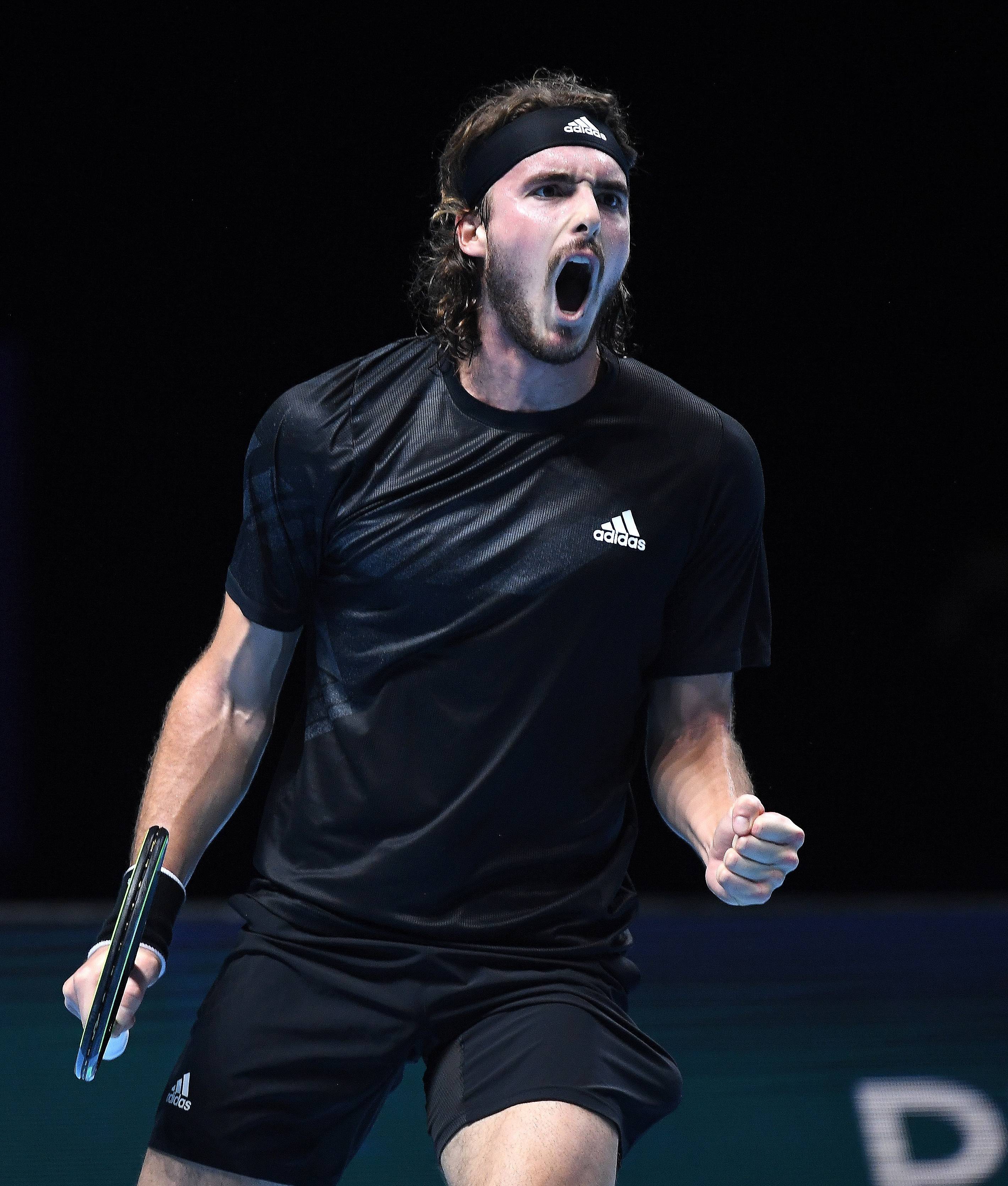 开云体育官网-包含年终总决赛轻取澳网，西西帕斯扛起全队的词条