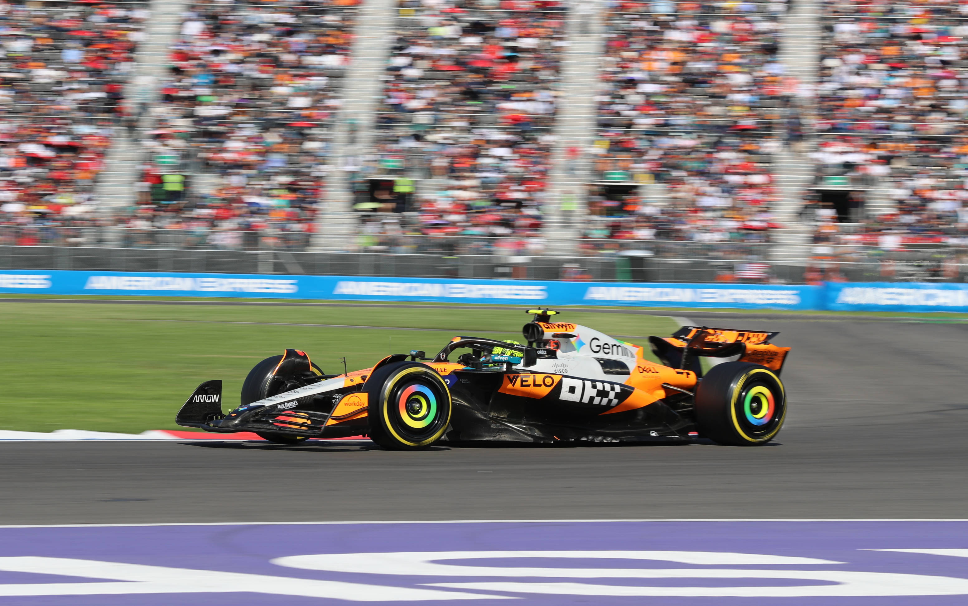 威廉姆斯险胜迈凯伦，勒克莱尔关键制胜