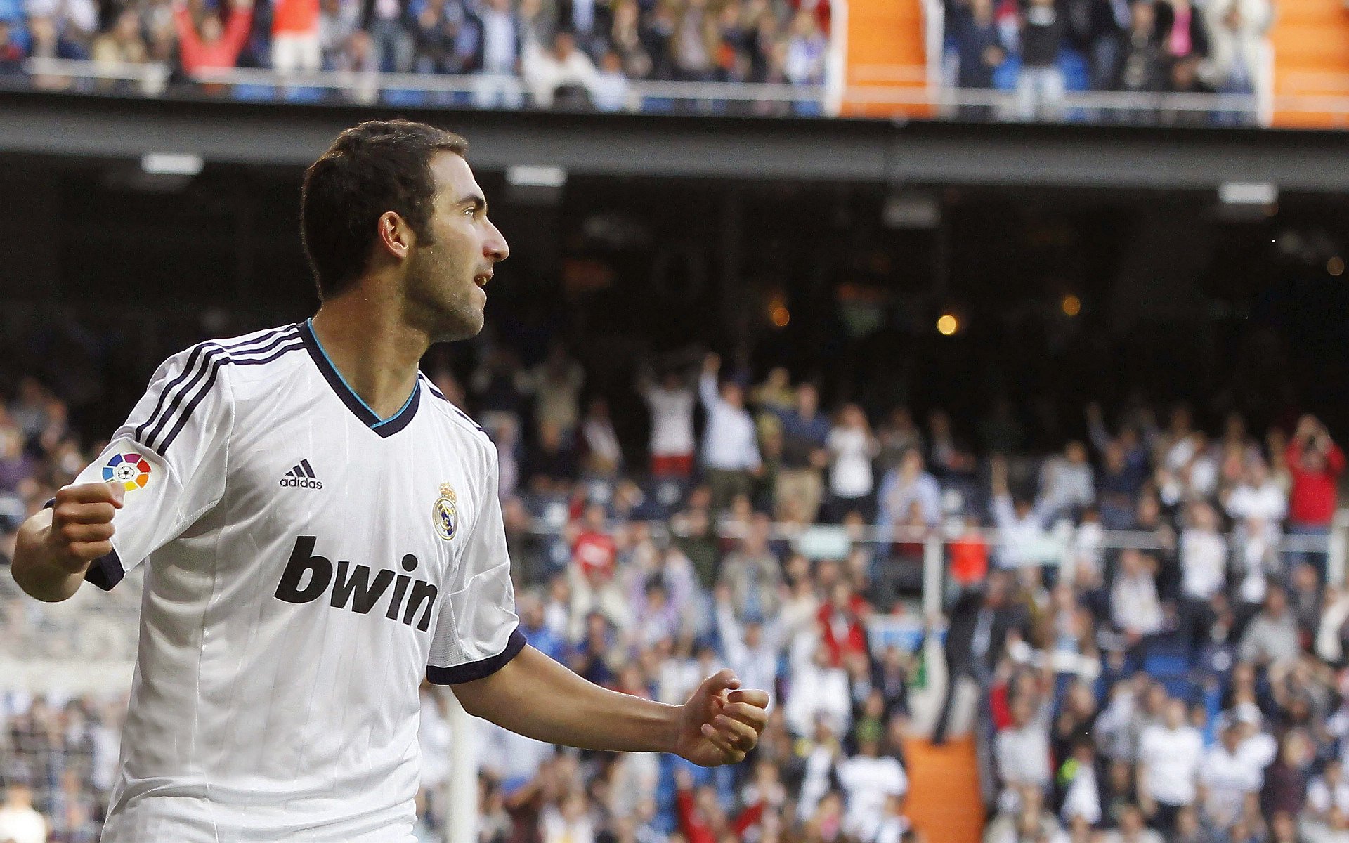 亚洲奇迹绝杀梦剧场！韩国决胜局带走曼联，卡塞米罗的救赎与遗憾