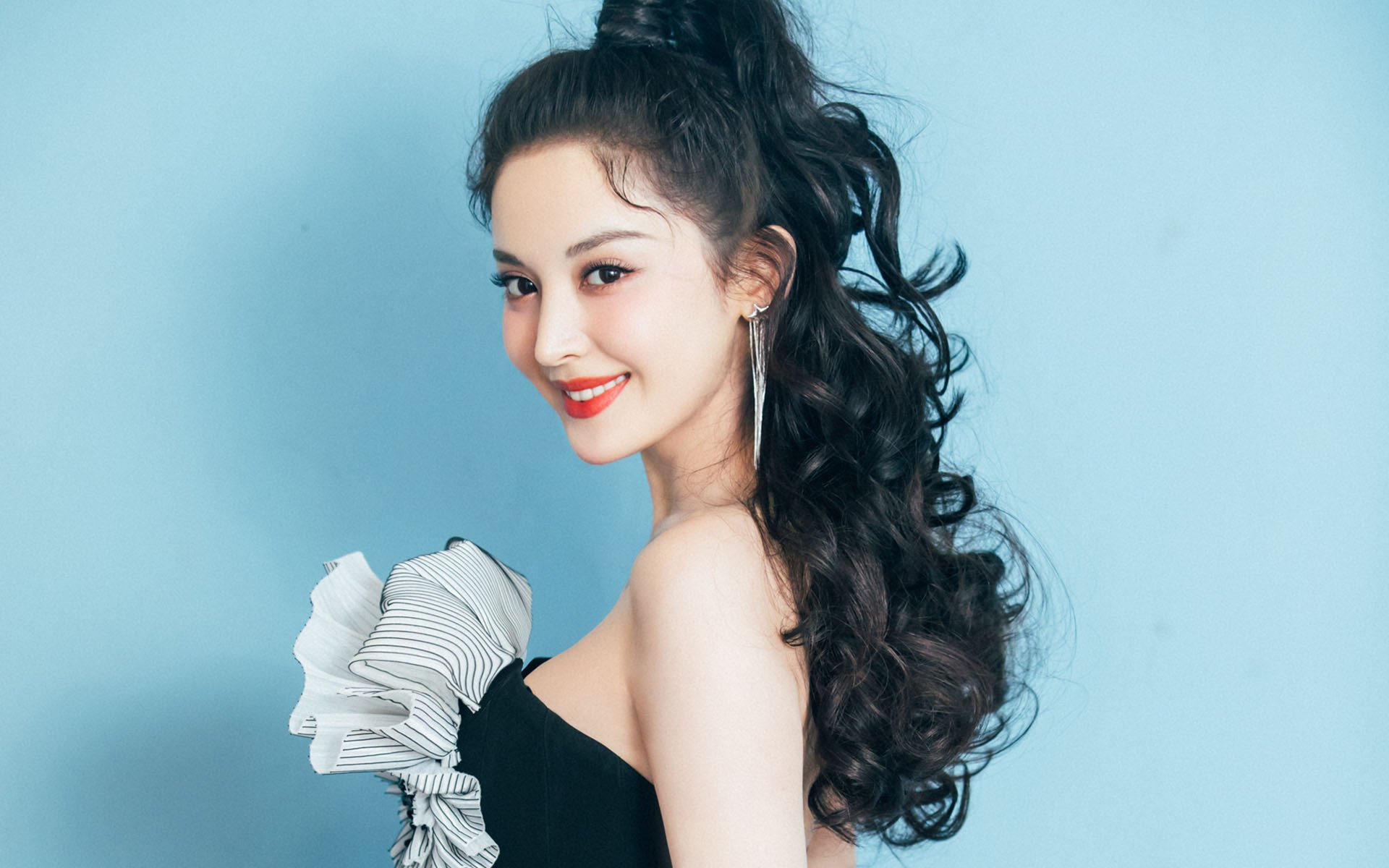 东决关键战谁才是东部之王?76人攻防一体掀翻独行侠