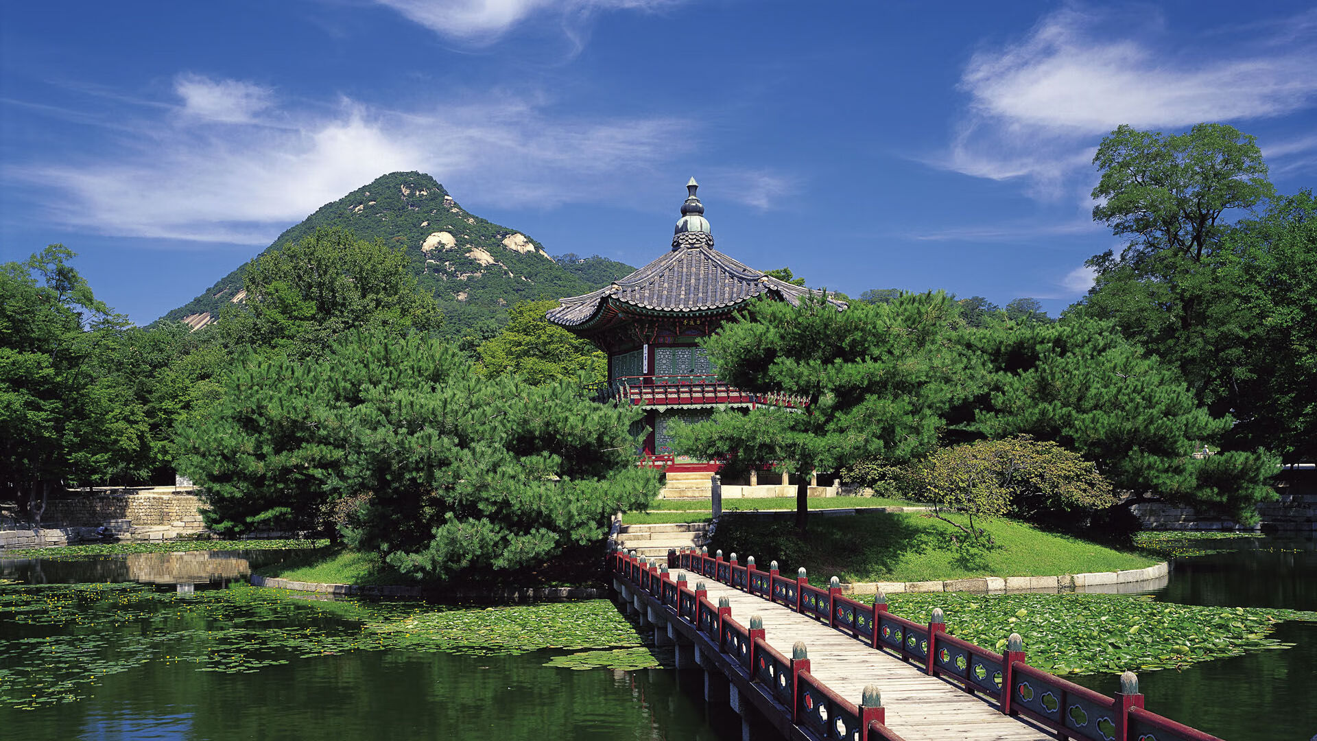 铁壁合围锁京城，冷箭穿心定乾坤