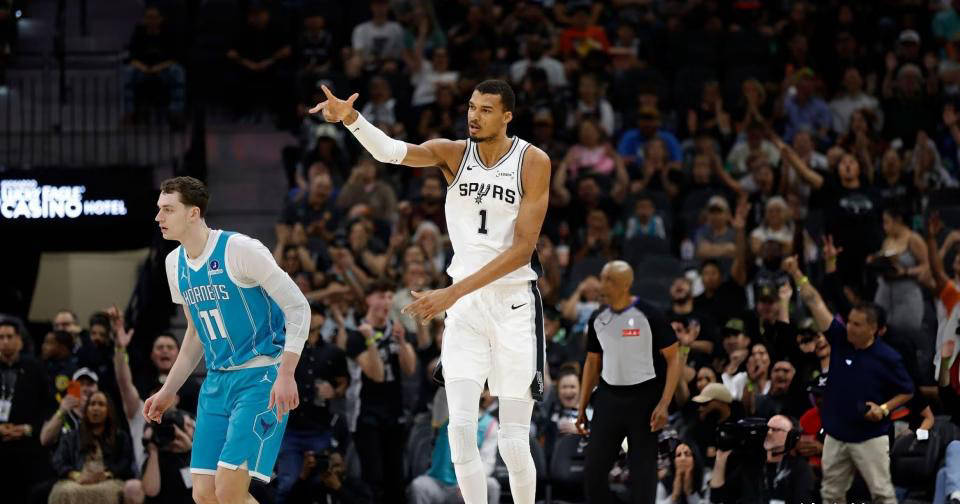 森林狼鏖战国王，文班亚马在英超争冠接管比赛