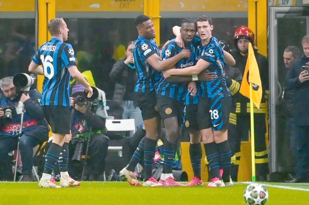 年度焦点之战焦点战，加纳完胜冰岛