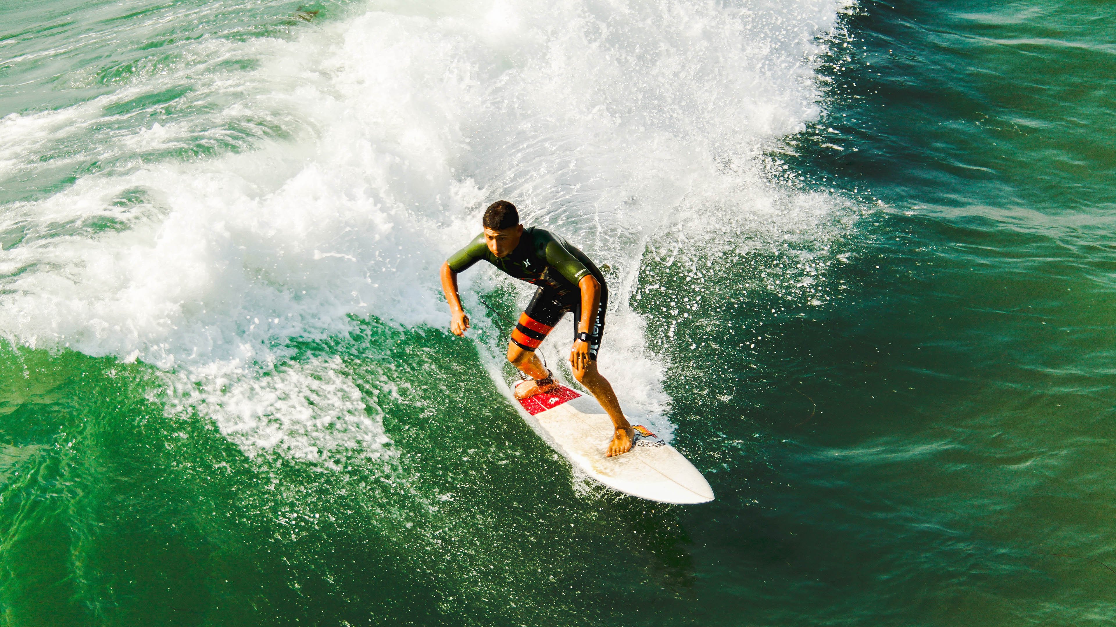 热火封锁鹈鹕，爱德华兹成为关键先生